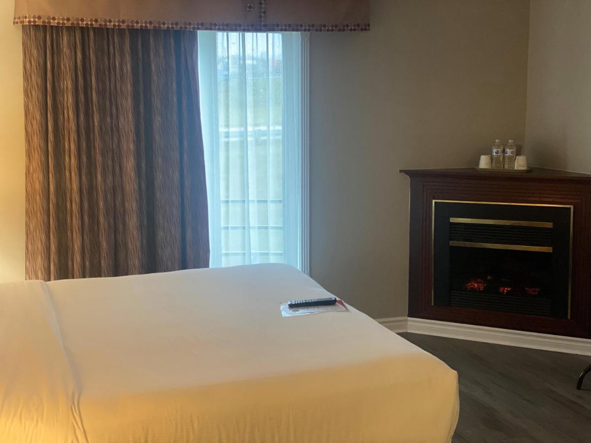 Hotel Ramada Plaza By Wyndham Gatineau/Manoir Du Casino Esterno foto