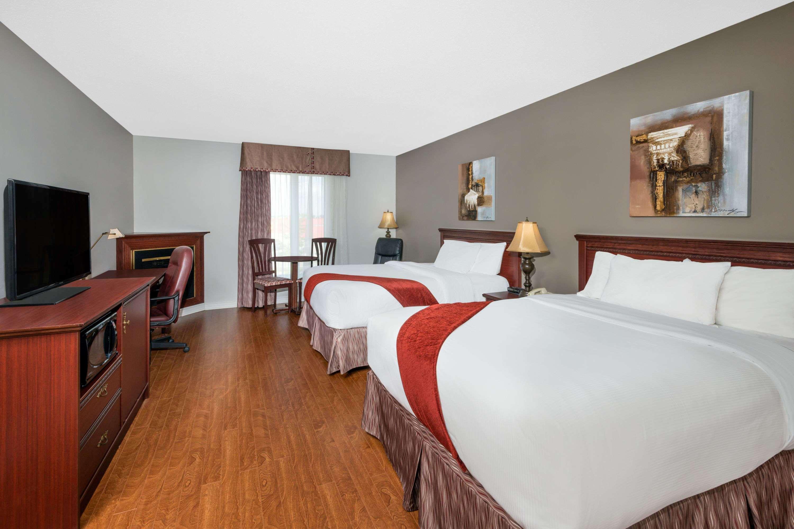 Hotel Ramada Plaza By Wyndham Gatineau/Manoir Du Casino Esterno foto