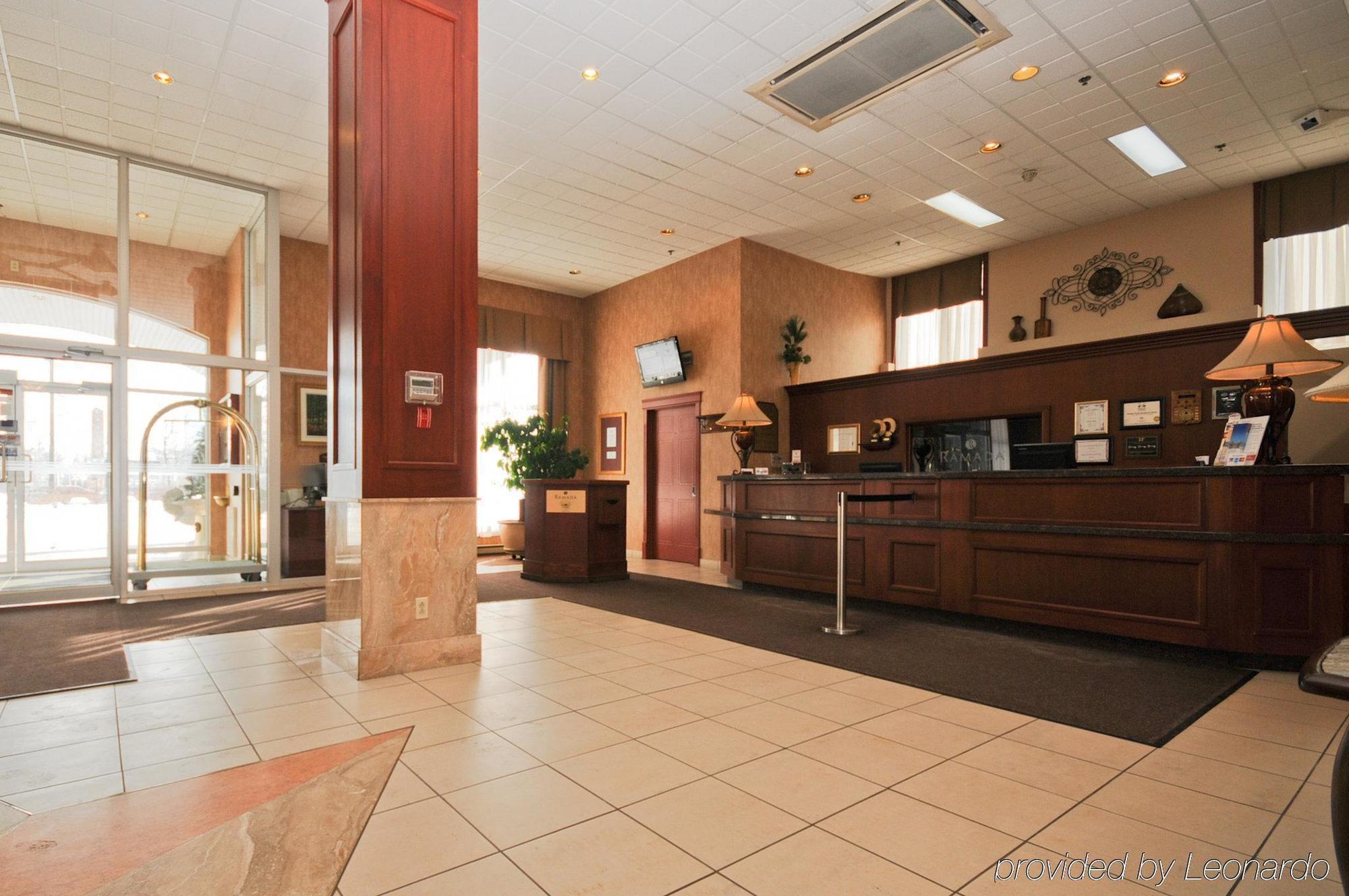 Hotel Ramada Plaza By Wyndham Gatineau/Manoir Du Casino Esterno foto