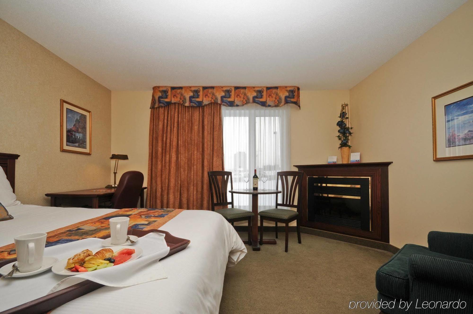 Hotel Ramada Plaza By Wyndham Gatineau/Manoir Du Casino Esterno foto
