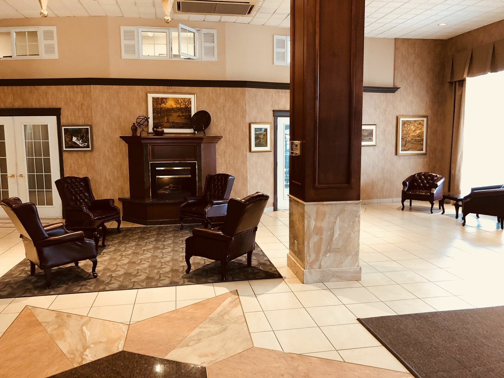 Hotel Ramada Plaza By Wyndham Gatineau/Manoir Du Casino Esterno foto
